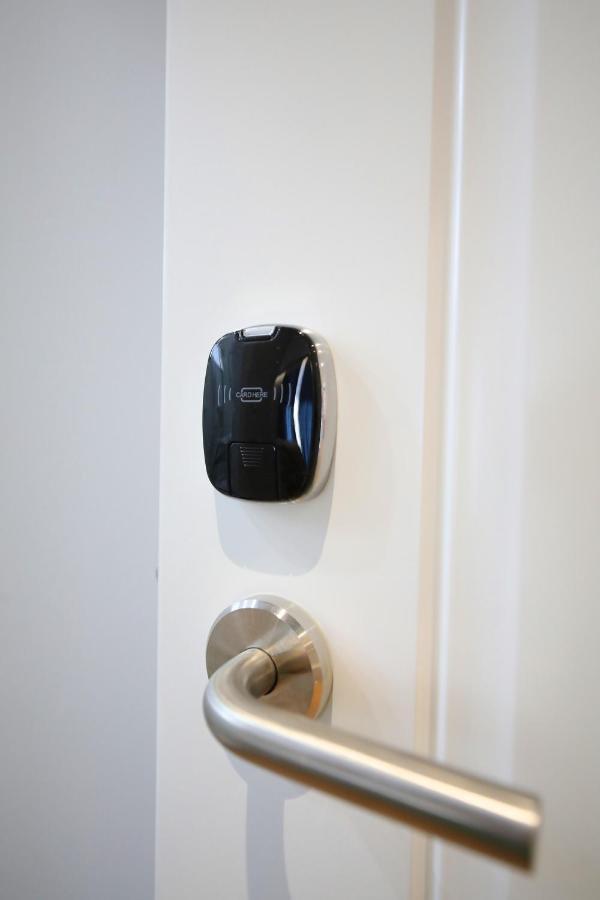 Ulcas Guest Huse Bed & Breakfast Vlore Exterior photo