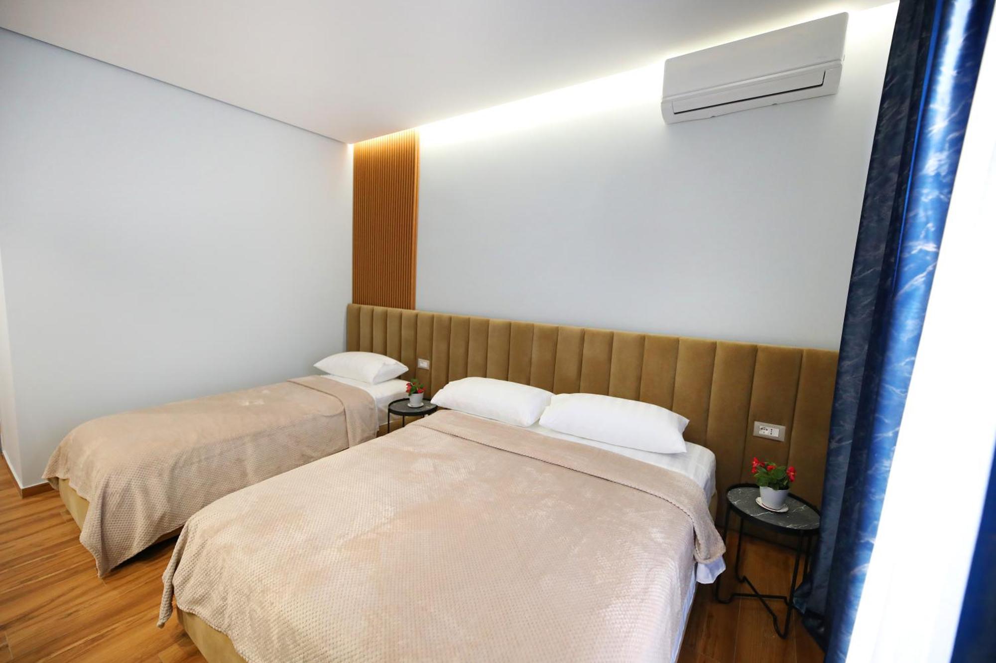 Ulcas Guest Huse Bed & Breakfast Vlore Room photo